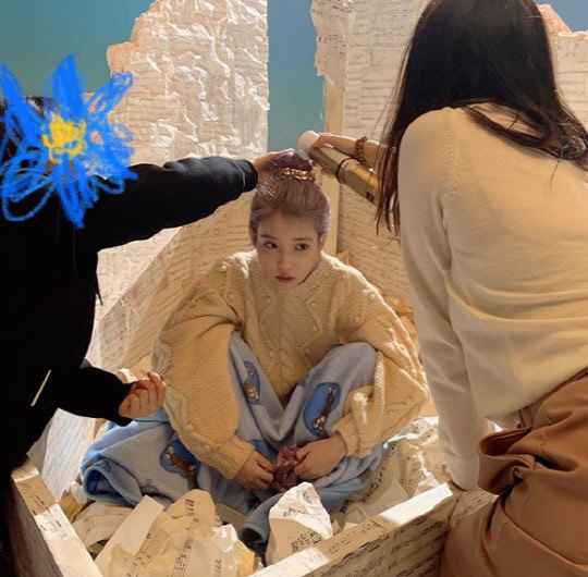 아이유 선공개(사진=아이유 인스타그램 캡처)